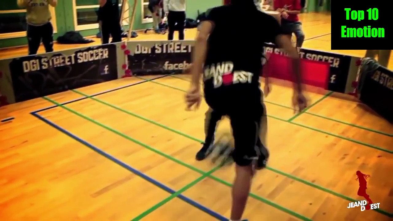 TOP 10 des plus BEAU  DRIBBLES de FOOT !!! SPECTACULAIRE !!!