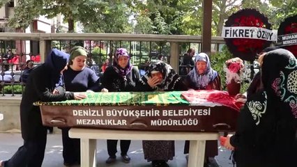 Bariyere Çarpan Otomobilde Hayatını Kaybeden 3 Gencin Cenazesi Toprağa Verildi