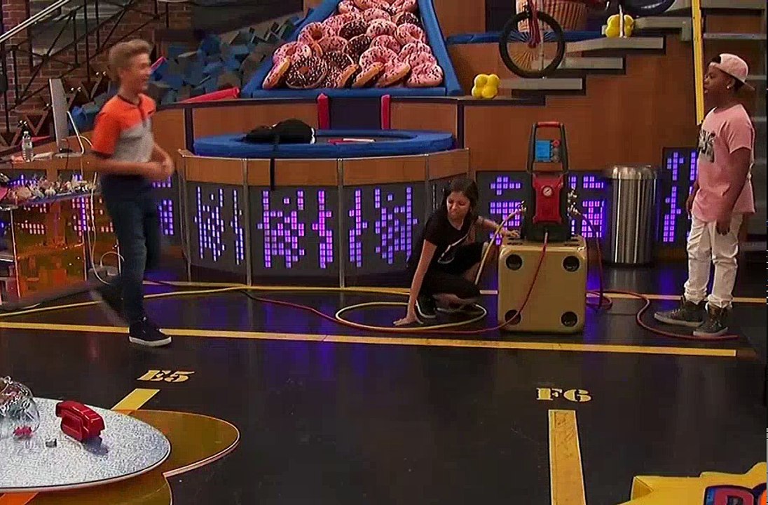 Game Shakers S02E13 Llama Llama Spit Spit