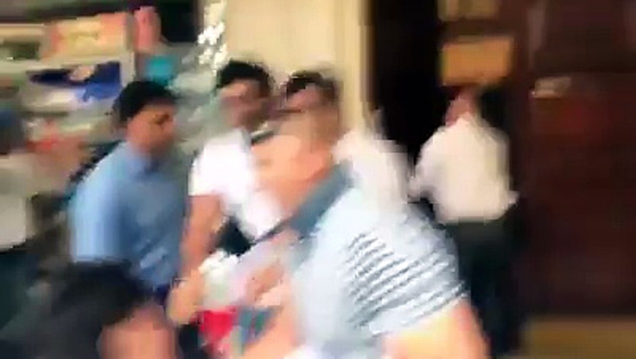 Real Fight Video of Junaid Safdar & Zakria Sharif‬