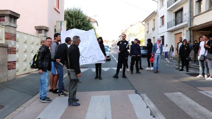 Rassemblement Justice pour Jamal devant le commissariat de Montceau, mardi 9 octobre 2018