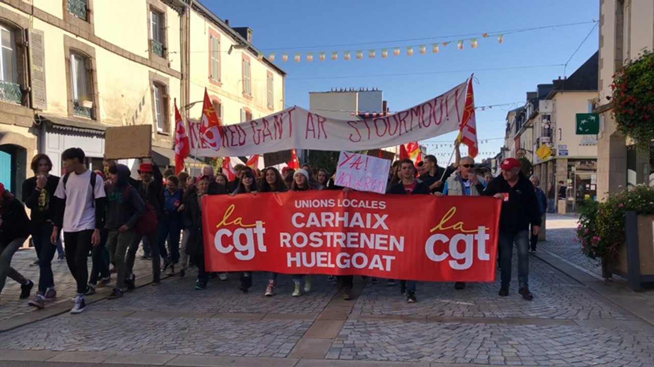 Le 9 octobre, près de 500 manifestants sont rassemblés contre la politique actuelle.