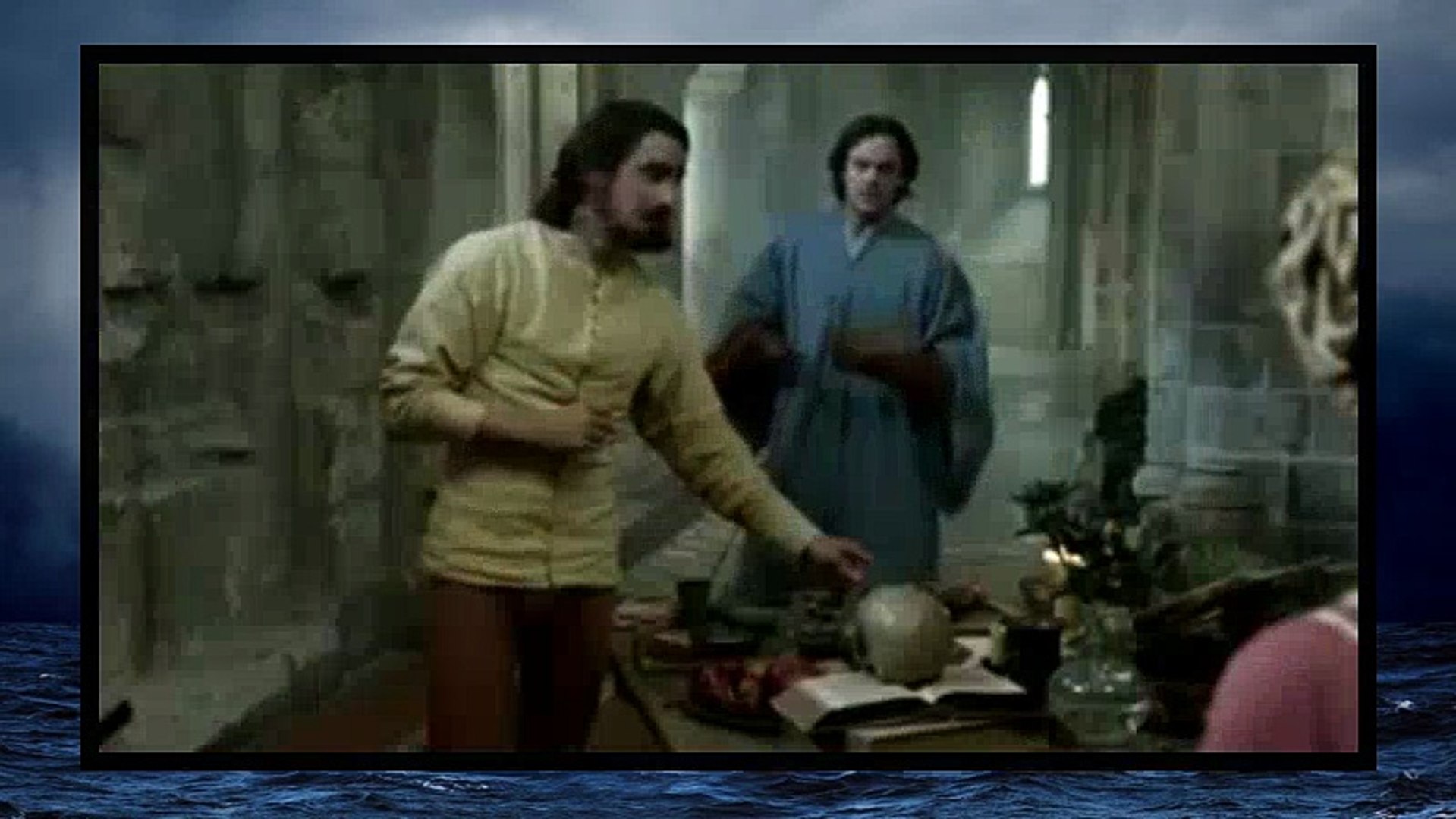 The Hollow Crown S01E01-002