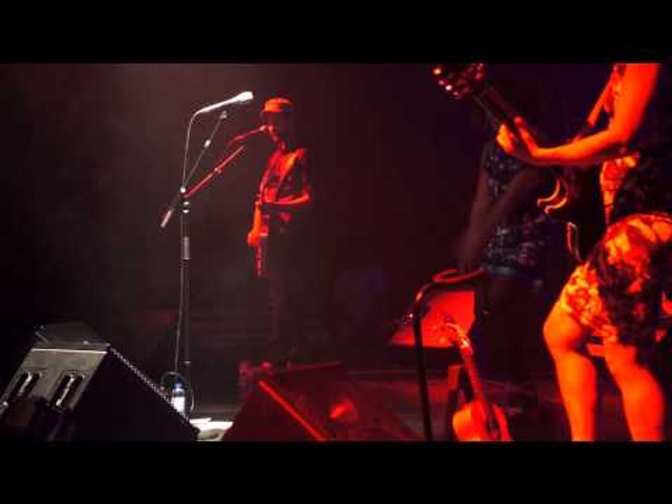 Anelis Assumpção ao vivo n'O Porto, Portugal - You don't love me (Dawn Penn)