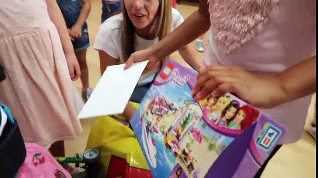 LEGO FRIENDS MISSION!! Tiana's Birthday Party Surprise