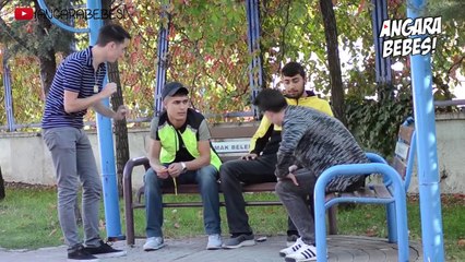 KEKOLARI KERİMCAN DURMAZ TAKLİDİYLE KIŞKIRTMAK! - ( ŞİŞEYİ KIRIP BOĞAZIMA DAYADI )