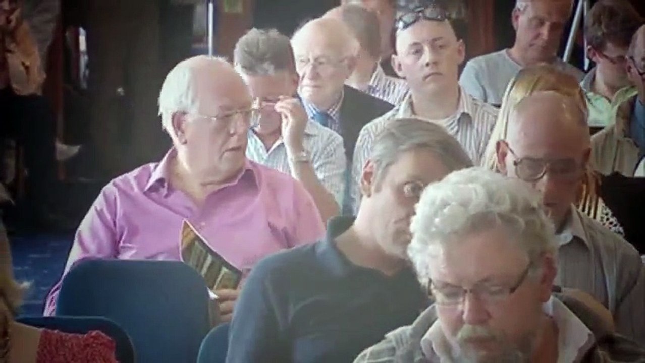Homes Under the Hammer S16 - Ep68 - Part 01 HD Watch