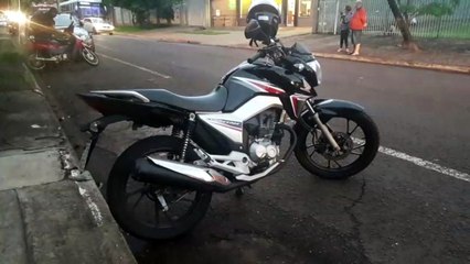 Homem se fere em colisão entre motos