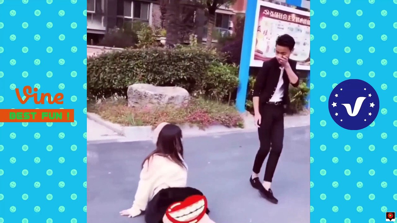 Funny Videos 2017 ● People doing stupid things P33
