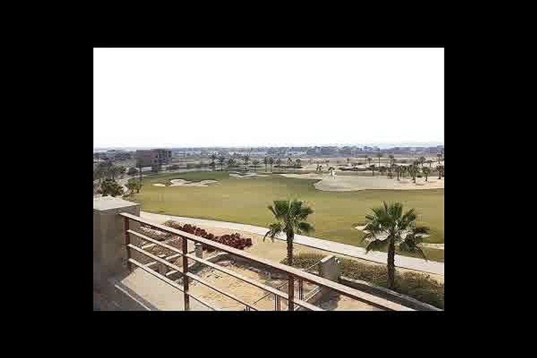 تاونهاوس فى بالم هيلز للبيع يطل على جولف