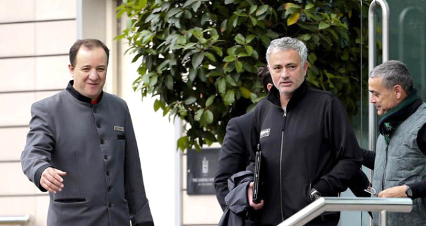 Manchester United Teknik Direktörü Jose Mourinho, Kaldığı Otelde Şimdiye Kadar 4 Milyon TL Harcadı
