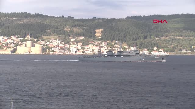 Çanakkale Rus Savaş Gemisi, Güvertesi Asker Dolu Şekilde Geçti