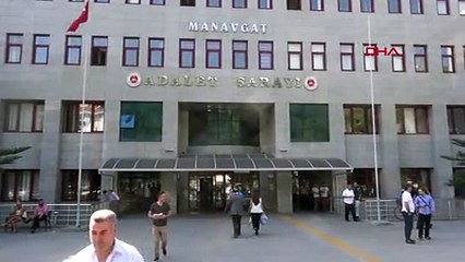 İş arkadaşının düğün için biriktirdiği parayı kendi hesabına aktardı