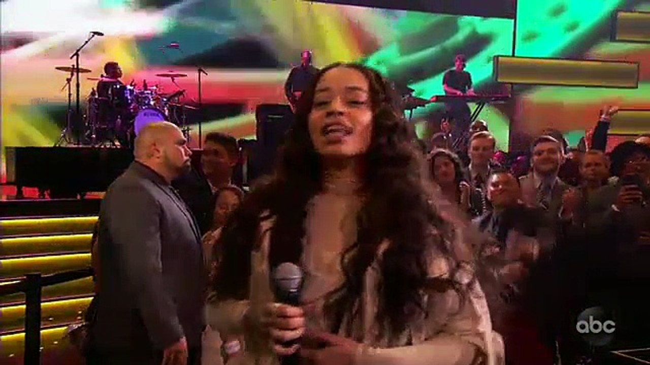 AMAs 2018 Ella Mai Performance - #AMAs