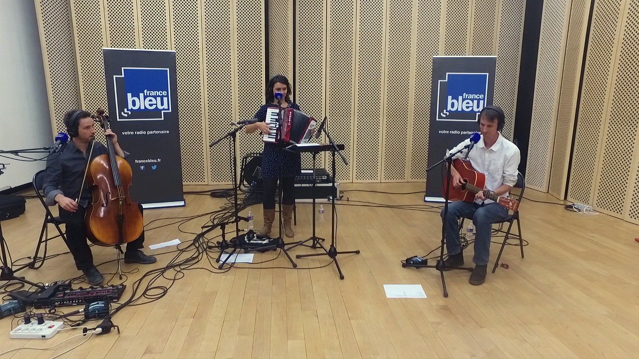 Le groupe Murmures Sauvages dans Bleu Poitou Live