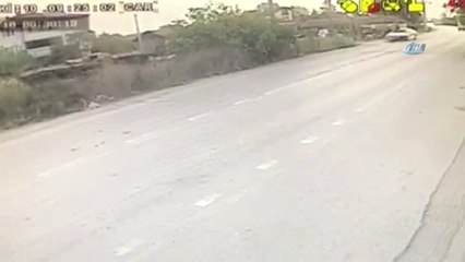 İnegöl'de Dehşet Veren Kaza Saniye Saniye Kamerada