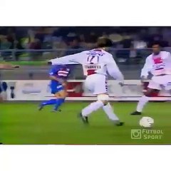 Un Gol che va contro le leggi della Fisica, Senza Parole!