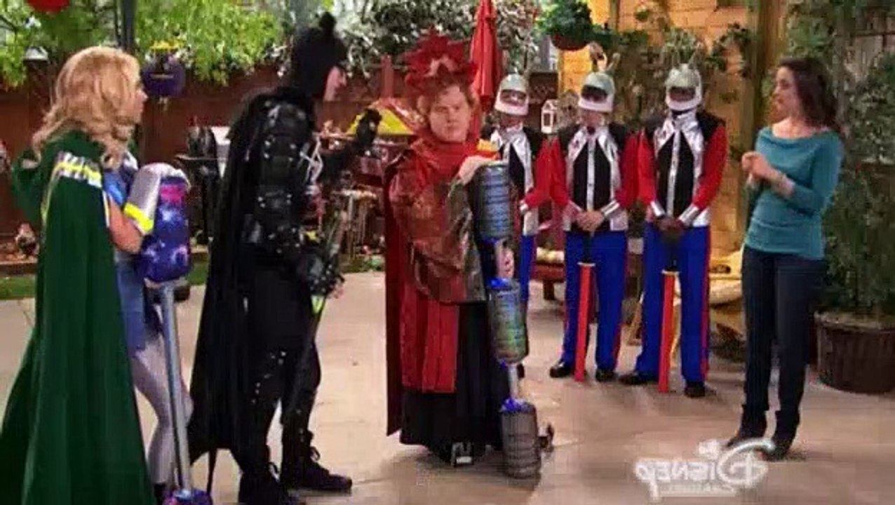 Liv And Maddie S02E20 - Video-a-Rooney