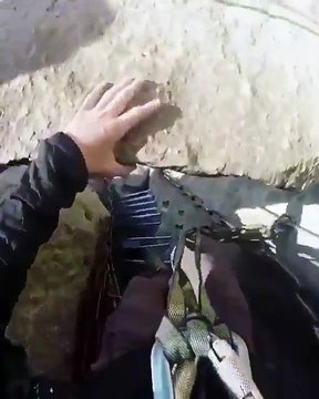 2154 metre yüksekliğindeki Huashan Dağı, turistler tarafından dünyada ziyaret edilecek en tehlikeli yerler arasında gösteriliyor.