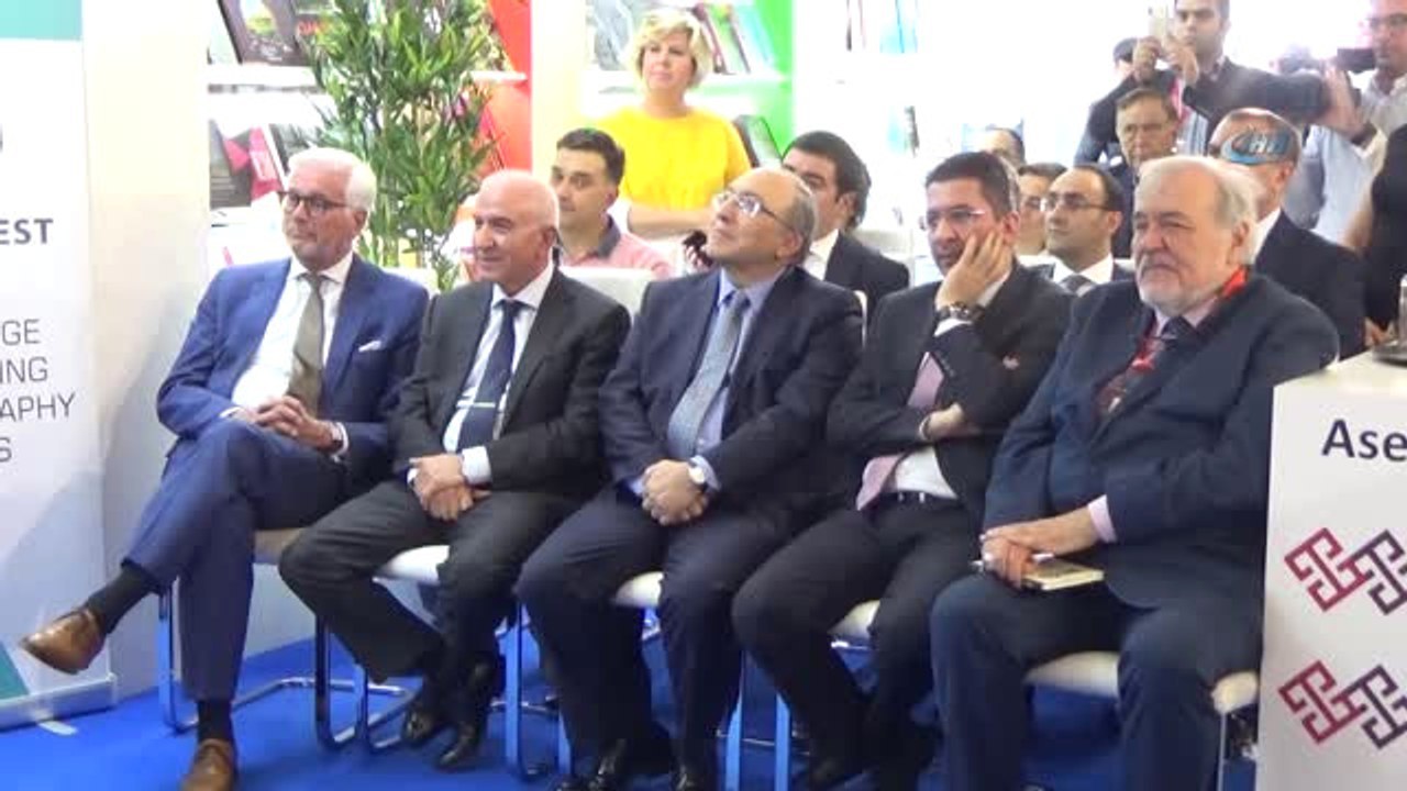 70. Frankfurt Kitap Fuarı Kitapseverleri Bir Araya Getiriyor- Frankfurt'ta 400 Bin Yeni Kitap...