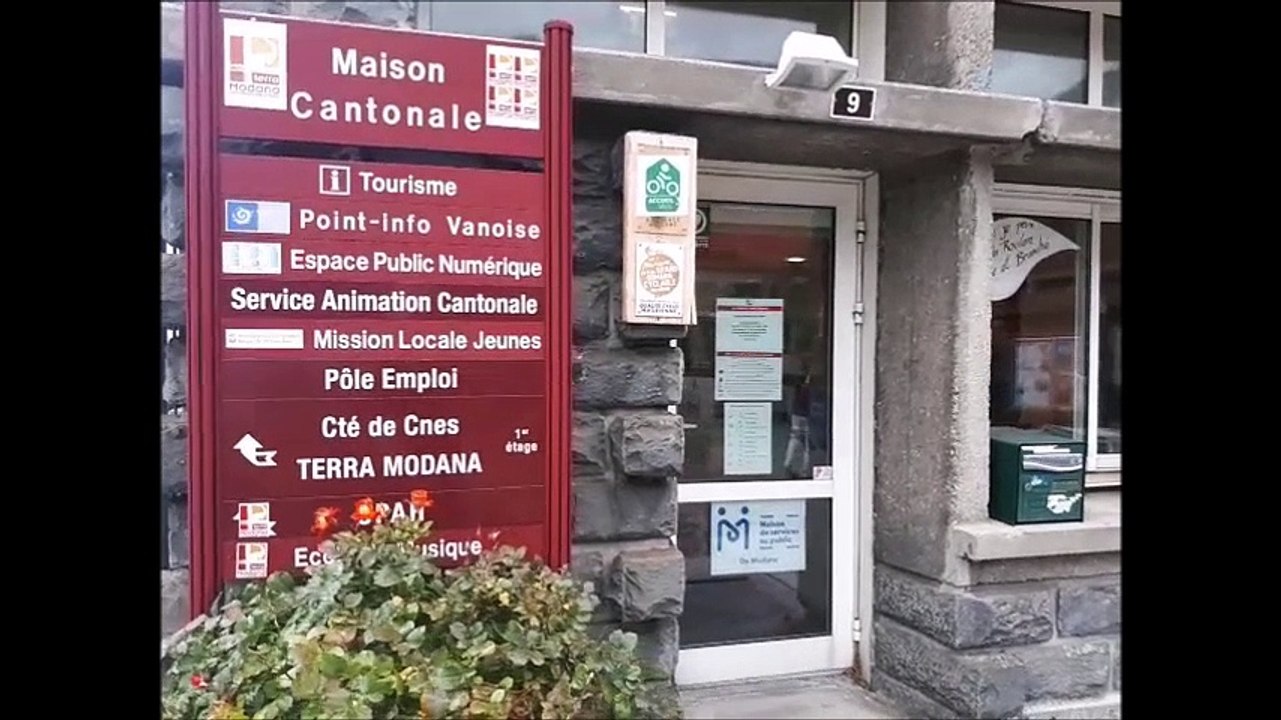 Visite guidée de la  Maison de services au public à Modane en Maurienne (Savoie).