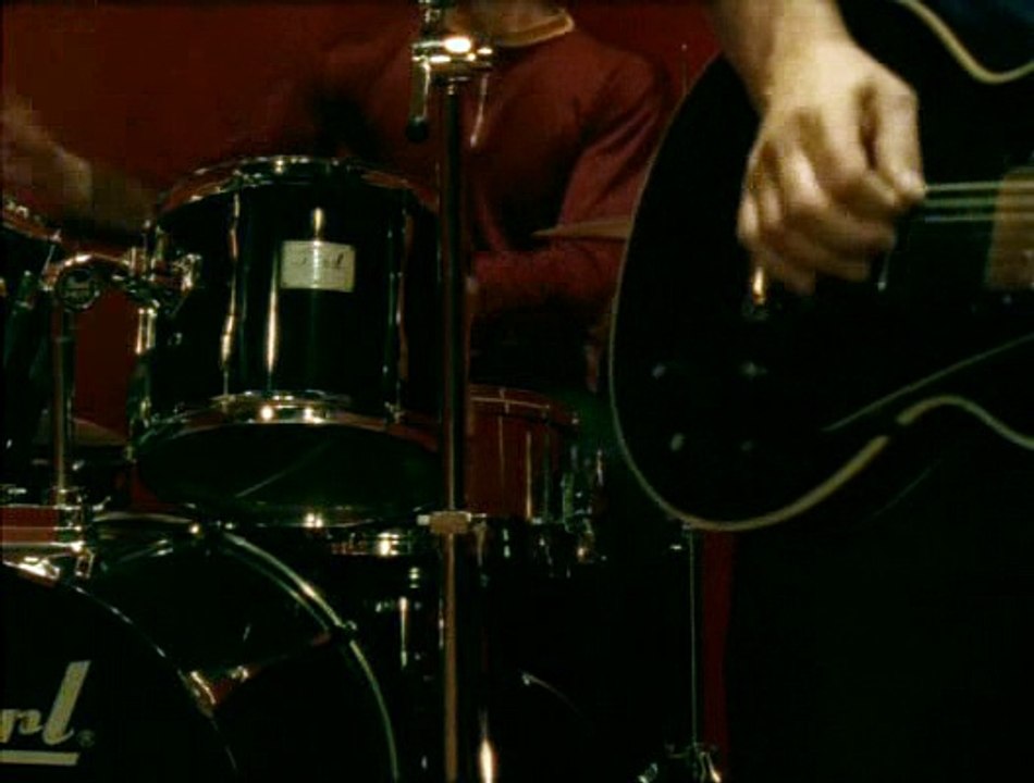 INDOCHINE – SATELLITE — [Album : INDOCHINE : L'INTÉGRALE DES CLIPS] – ÉDITION COLLECTOR LIMITÉE