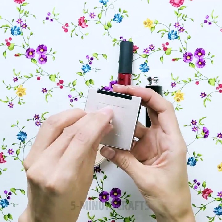Crazy makeup and beauty hacks. 
