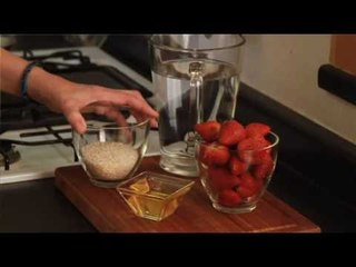 Horchata de fresas - Strawberry Horchata