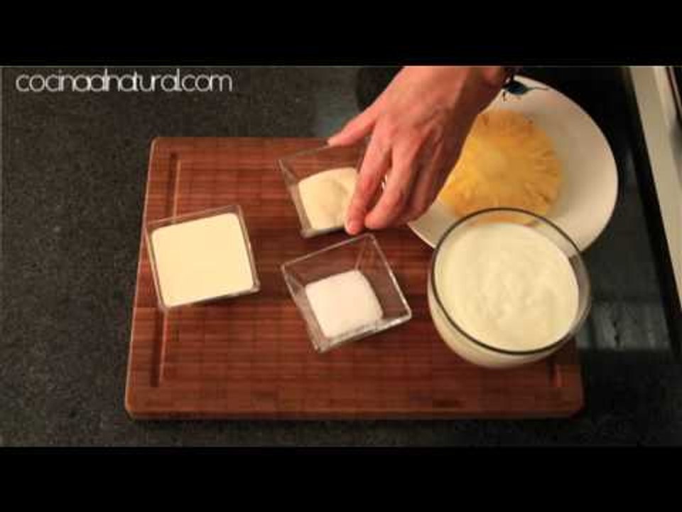 Gelatina de yogur con piña - Yogurt Jello with Pineapple