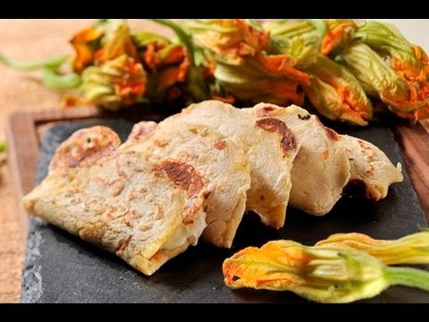 Quesadillas de flor de calabaza - Squash Flower Quesadillas - Vídeo  Dailymotion