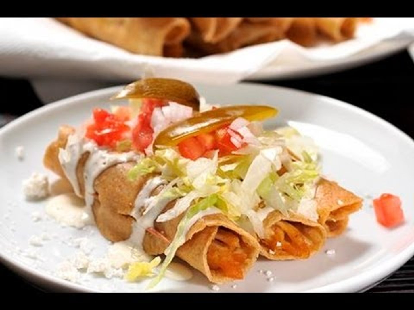 Tacos dorados de pollo - Chicken Taquitos - Vídeo Dailymotion