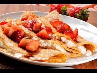 Crepas de queso con fresas - Cheese Crepes with Strawberries