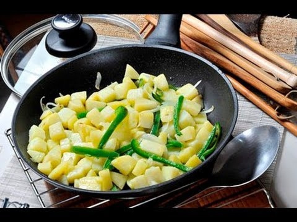 Papas con cebolla y chile - Potato with Chile a...