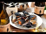 Mejillones al vino blanco con perejil y cebolla - Montes Alpha- Recetas de mariscos