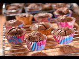 Cupcakes de chocolate rellenos de frambuesa y chocolate blanco - Chocolate cupcakes