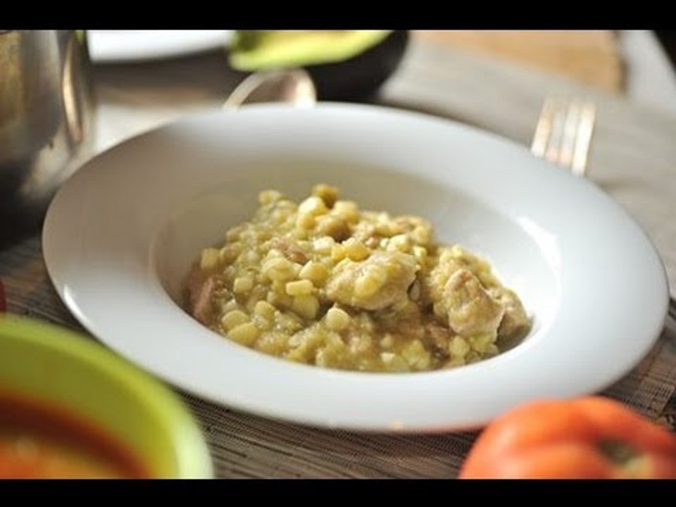 Guisado de puerco con nopales y elote - Pork stew with corn and nopal