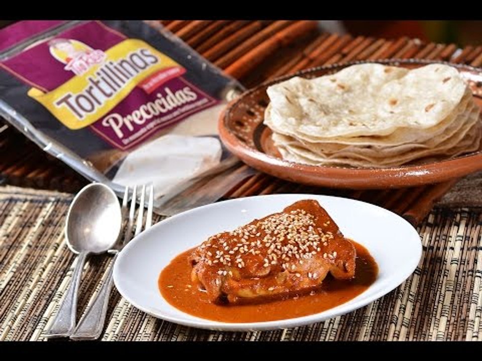 Pollo en Mole Rojo