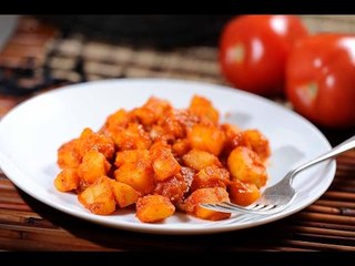 Papas adobadas en salsa de guajillo - Botana fácil de preparar