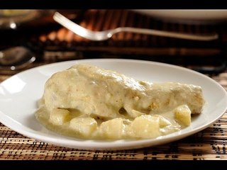 Pollo en salsa verde con crema y papas
