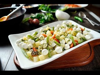 Ensalada de verduras con pesto