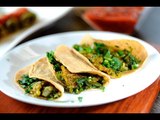 Tacos de chicharrón con poblano