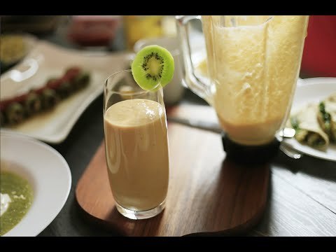 Licuado de frutas tropicales