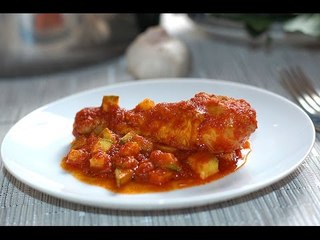 Pollo en salsa de tres chiles