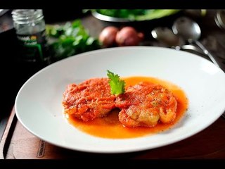 Tortitas de ejote en salsa de chipotle