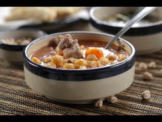 Sopa de col con garbanzos