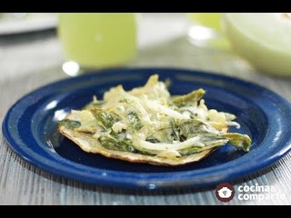Tostadas de pollo con rajas