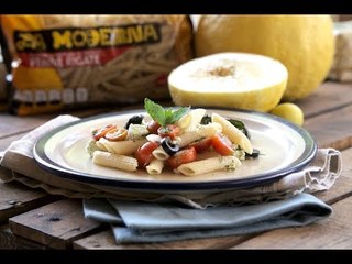 Ensalada de pasta estilo Griego - COCINA CON CONEXIÓN Sonia Ortiz y Juan Farré