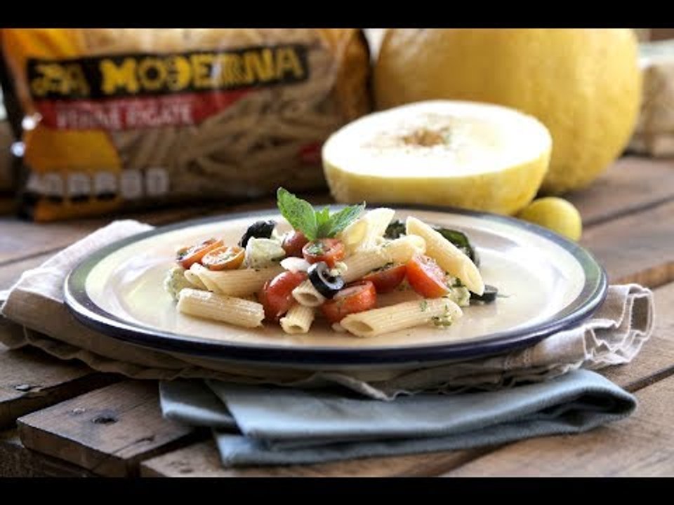 Ensalada de pasta estilo Griego - COCINA CON CONEXIÓN Sonia Ortiz y Juan Farré