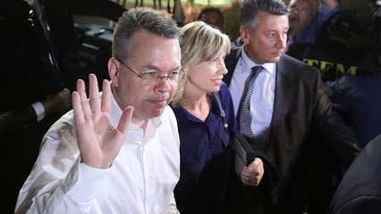 Brunson regressa aos Estados Unidos