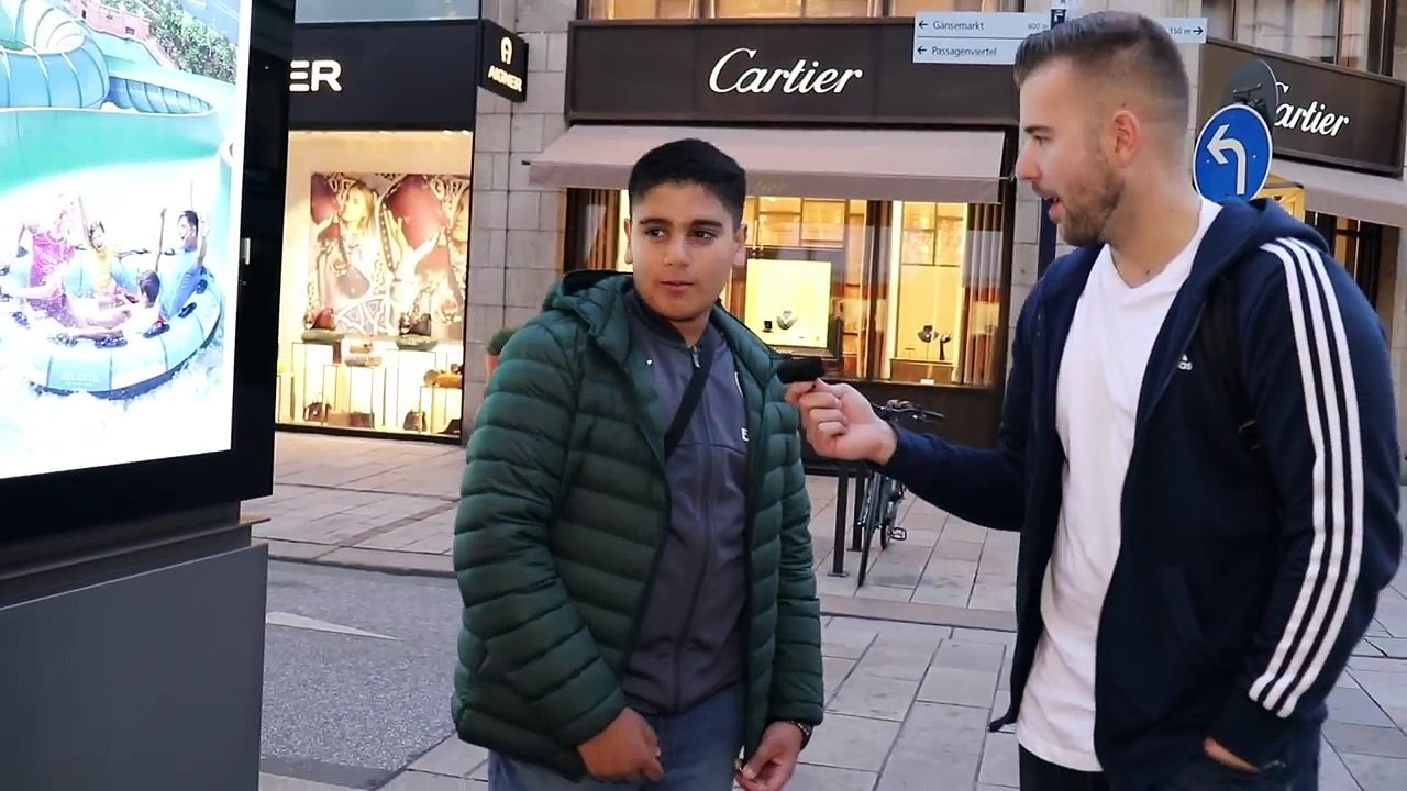 WIE VIEL IST DEIN OUTFIT WERT ? YEEZY 4er KOLLABO | LION